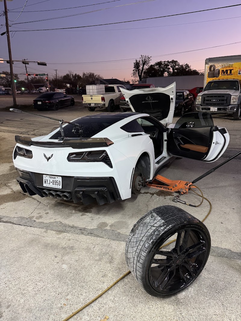 MT TIRE SHOP in Dallas